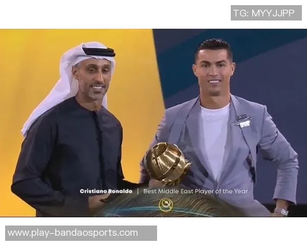 C罗获环球声望奖直言家人劝我停下但我仍能为球队贡献 C罗获环球声望奖直言家人劝我停下但我仍能为球队贡献